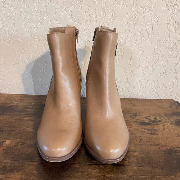 Naturalizer Booties / Boots - Size 7 - Carmel/Beige - Picture 3 of 7